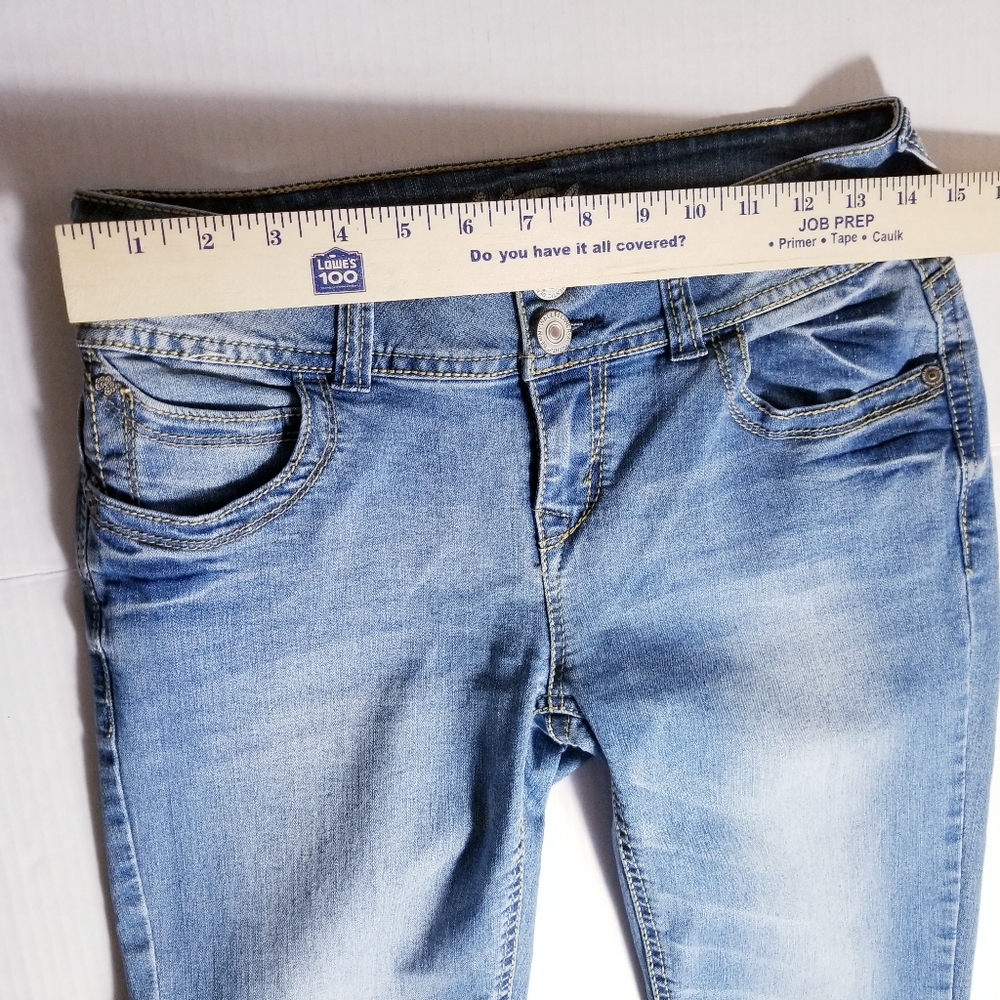 WALLFLOWER MID RISE 2 BUTTON JEAN SIZE 5 - Picture 7 of 12
